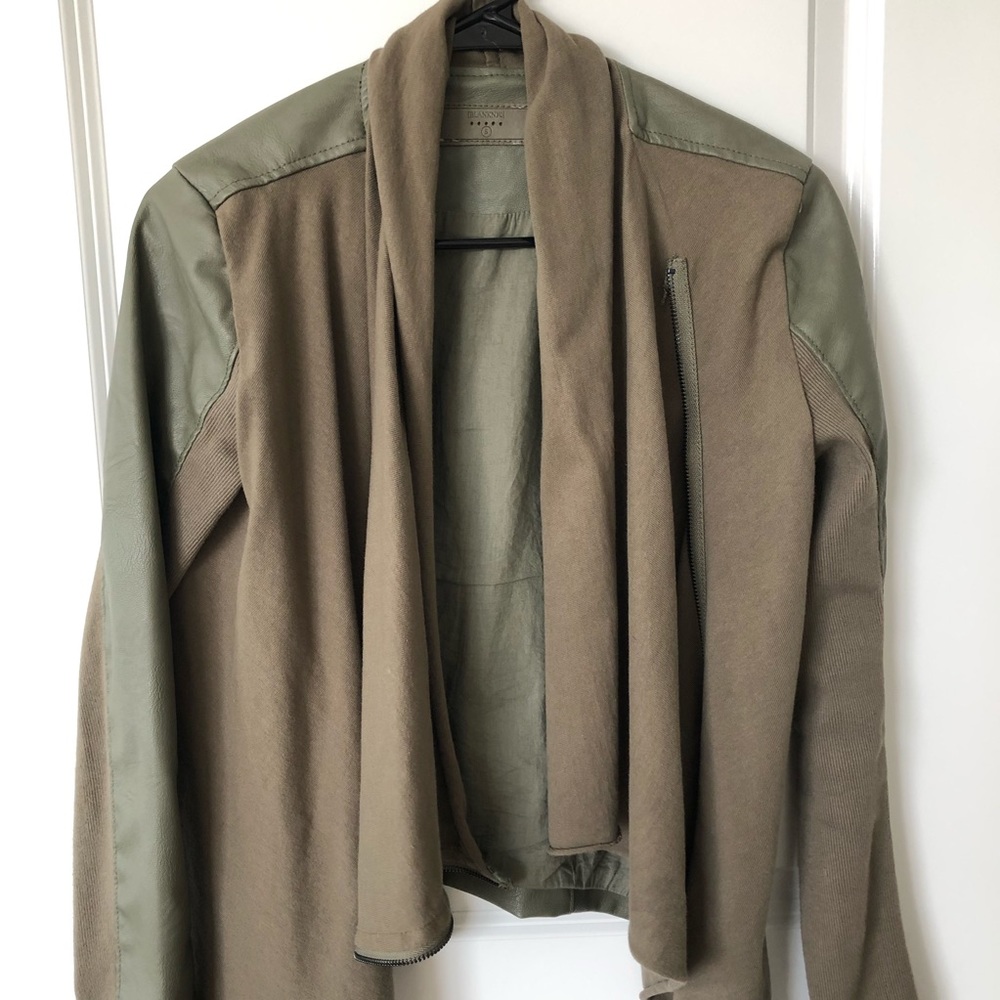 Army green nice coat